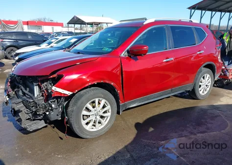 2018 Nissan Rogue Sv z USA, uszkodzony, nr VIN 5N1AT2MV5JC733704